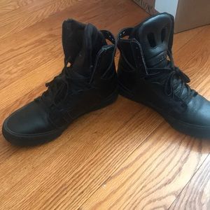 Supra Muska 002 high top sneakers.